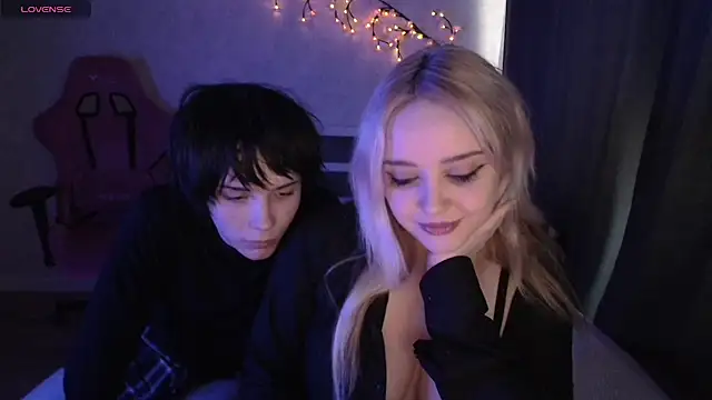 Snapshot of ScallyMilana chatting on 04/23/26, 06:47 ScallyMilana online show from 04/23/26, 06:47