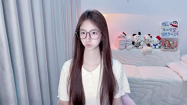 Snapshot of lucky-tt chatting on 07/12/26, 11:12 lucky-tt online show from 07/12/26, 11:12