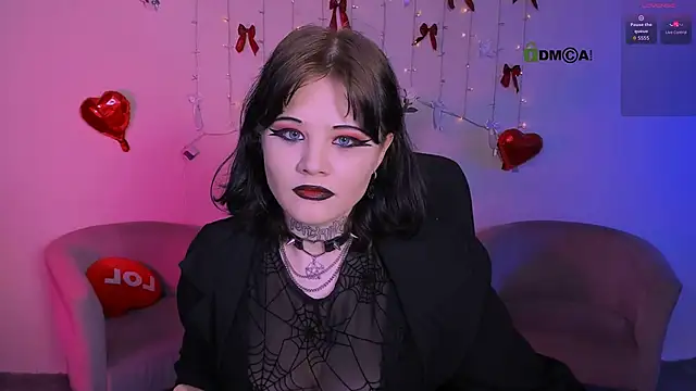 Snapshot of nikki_kiss_ chatting on 04/21/26, 08:09 nikki kiss online show from 04/21/26, 08:09