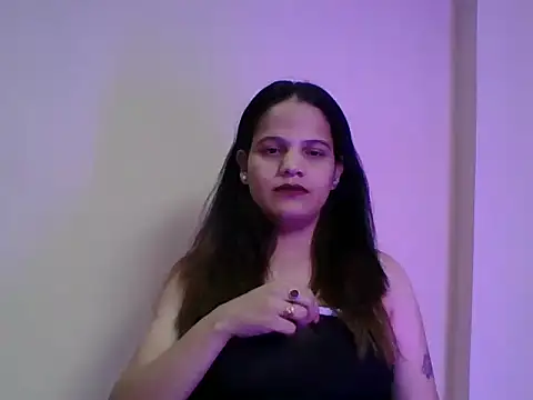 Its-anayaa online show from 04/15/26, 04:36