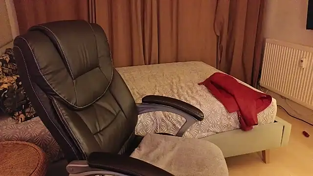 Sharon Red online show from 12/02/24, 09:28