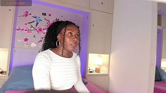 Snapshot of TaylorBloom chatting on 05/29/26, 11:52 TaylorBloom online show from 05/29/26, 11:52