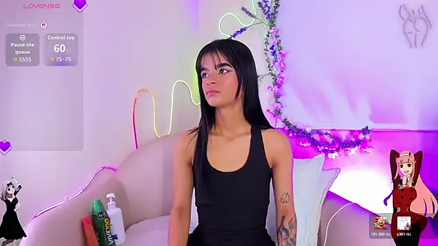 luna-bella  online show from 07/17/26, 04:08