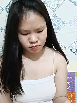 Snapshot of Seraphinahh chatting on 06/05/26, 02:23 Seraphinahh online show from 06/05/26, 02:23