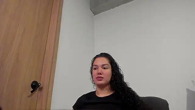 Snapshot of MiaRouseex chatting on 05/16/26, 09:13 MiaRouseex online show from 05/16/26, 09:13