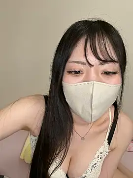 Snapshot of seira6666 chatting on 04/24/26, 05:15 seira6666 online show from 04/24/26, 05:15