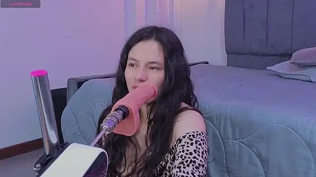 Samantha bloww1 online show from 04/28/26, 03:44
