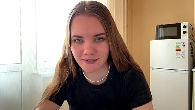 doana bebriti online show from 05/18/26, 12:22