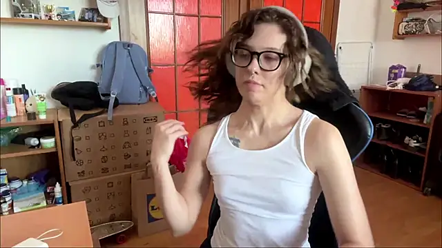 PillowPeachX online show from 05/13/26, 03:20