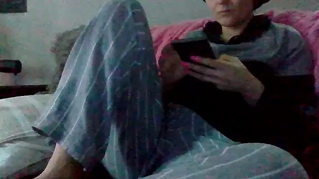shyhornymommy online show from 04/28/26, 03:11