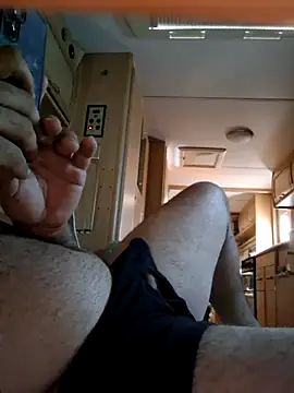 Snapshot of jhoni123foryou chatting on 07/26/26, 04:36 jhoni123foryou online show from 07/26/26, 04:36
