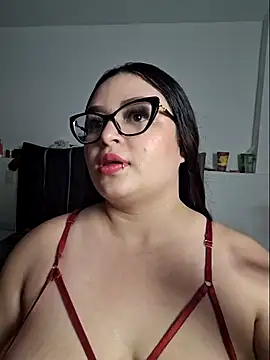 Snapshot of Nicolevega1 chatting on 06/21/26, 03:20 Nicolevega1 online show from 06/21/26, 03:20