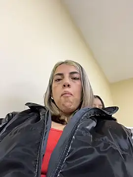 Aphril Iris online show from 04/21/26, 11:29