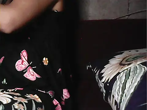  sweetbabe23 online show from 06/26/26, 04:00