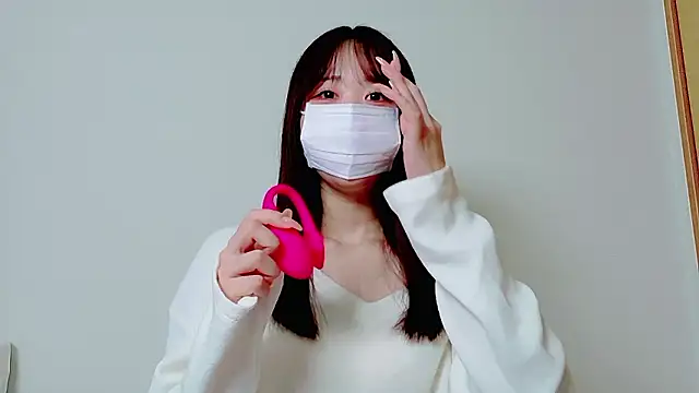 Yuyu xoxo online show from 04/15/26, 11:50