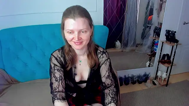 Snapshot of Liza__Evans chatting on 04/29/26, 02:15 Liza Evans online show from 04/29/26, 02:15