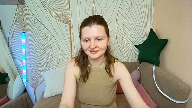 Snapshot of Liza__Evans chatting on 05/04/26, 02:07 Liza Evans online show from 05/04/26, 02:07