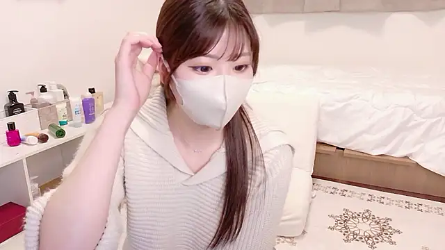 h a n a  online show from 04/28/26, 11:15