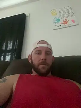 Snapshot of phattyluv89 chatting on 04/28/26, 03:50 phattyluv89 online show from 04/28/26, 03:50