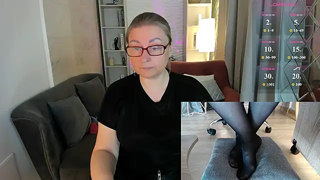 Snapshot of Alexandra_Kind chatting on 05/12/26, 01:41 Alexandra Kind online show from 05/12/26, 01:41