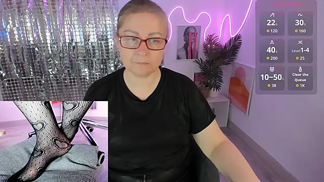 Snapshot of Alexandra_Kind chatting on 05/22/26, 01:39 Alexandra Kind online show from 05/22/26, 01:39