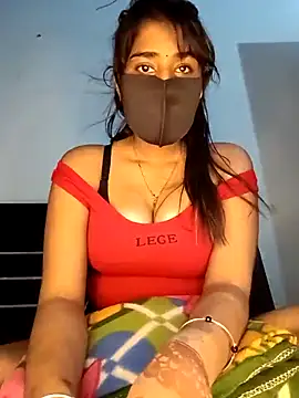 HotShanayaXO online show from 04/17/26, 02:09