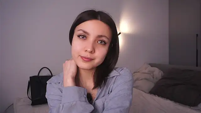 ElviraGounder online show from 04/27/26, 06:11
