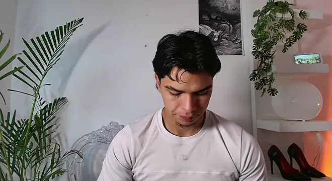 Snapshot of andyypalmer_ chatting on 05/19/26, 10:16 andyypalmer online show from 05/19/26, 10:16