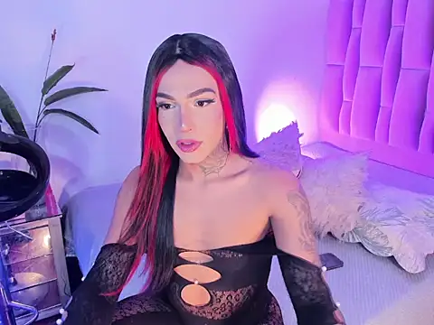 nicolebrunett online show from 05/22/26, 12:33