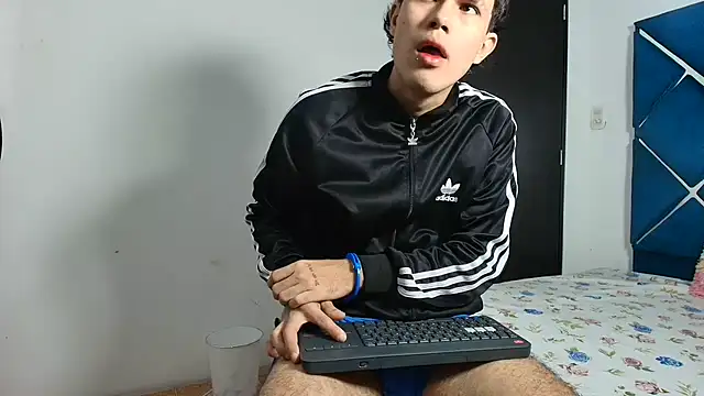 EdwinBoys online show from 06/20/26, 02:09