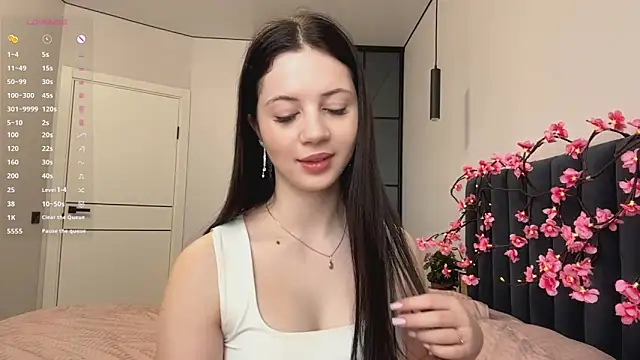 Rose Retslav online show from 04/15/26, 06:20