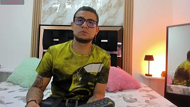 Nickk 21  online show from 05/04/26, 01:40