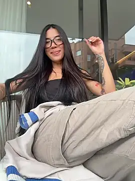 Snapshot of babedemon666 chatting on 04/29/26, 04:00 babedemon666 online show from 04/29/26, 04:00