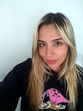 Bebitafiu online show from 05/05/26, 07:22