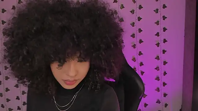 Liaaa 1 online show from 05/17/26, 12:52