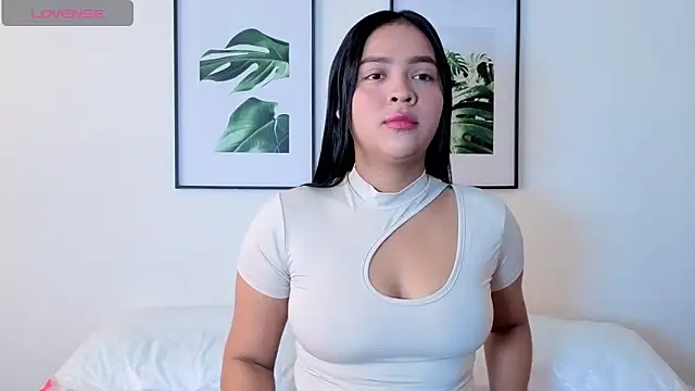 kyliejenner vg online show from 04/28/26, 07:52