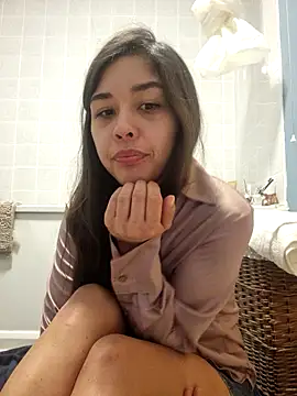 Ariana2001 online show from 04/22/26, 11:23