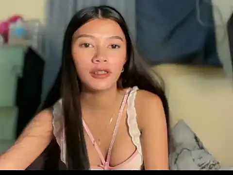 Snapshot of imyourcheska chatting on 05/16/26, 11:42 imyourcheska online show from 05/16/26, 11:42