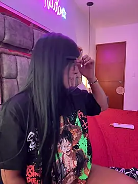 Snapshot of Sara_fun chatting on 01/26/25, 06:16 Sara fun online show from 01/26/25, 06:16