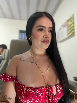 Snapshot of Sara_fun chatting on 03/15/25, 08:21 Sara fun online show from 03/15/25, 08:21