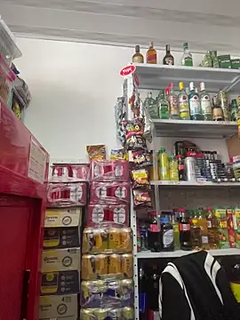 Snapshot of Sara_fun chatting on 09/25/25, 06:33 Sara fun online show from 09/25/25, 06:33