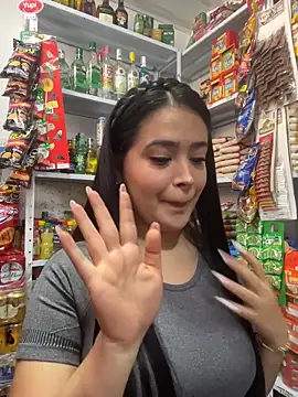 Sara fun online show from 11/20/25, 06:18