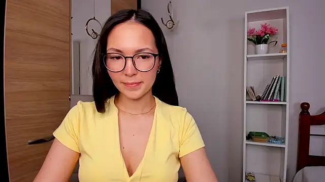 ameliyaa sun online show from 05/23/26, 03:23
