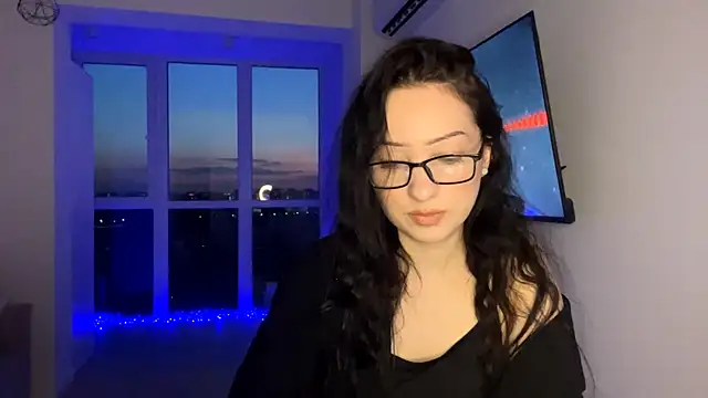 Snapshot of Meow_Alika chatting on 05/05/26, 05:32 Meow Alika online show from 05/05/26, 05:32