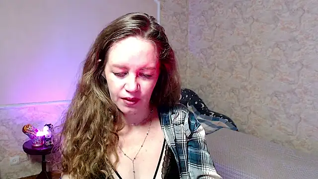 Snapshot of Fern_Lust chatting on 05/27/26, 09:39 Fern Lust online show from 05/27/26, 09:39
