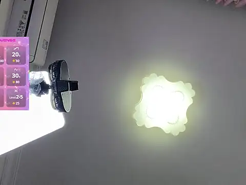 xiuxiu6688 online show from 04/16/26, 11:00