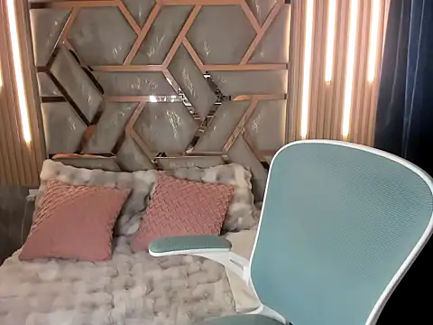 alahia2026 online show from 04/16/26, 06:41