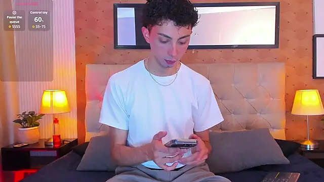 Snapshot of harry_salvatore chatting on 05/05/26, 11:29 harry salvatore online show from 05/05/26, 11:29