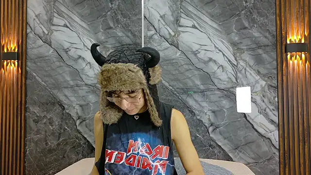 NoahWalker   online show from 05/02/26, 11:15
