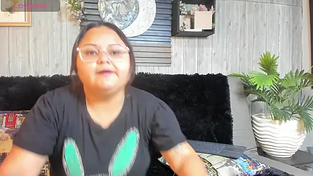 Luna  Cortez online show from 04/29/26, 12:20